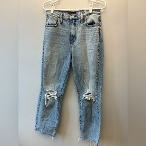 Silver Jeans Mom Jean Size 28
